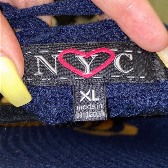 Sweater - Picture 4 of 4